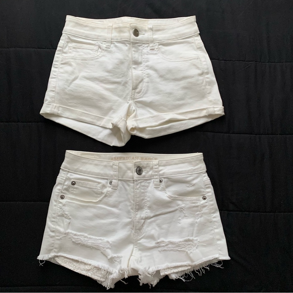 AMERICAN EAGLE OUTFITTERS SET OF 2 SHORTS IN SIZE 2 HIGH RISE WORN JUST A FEW